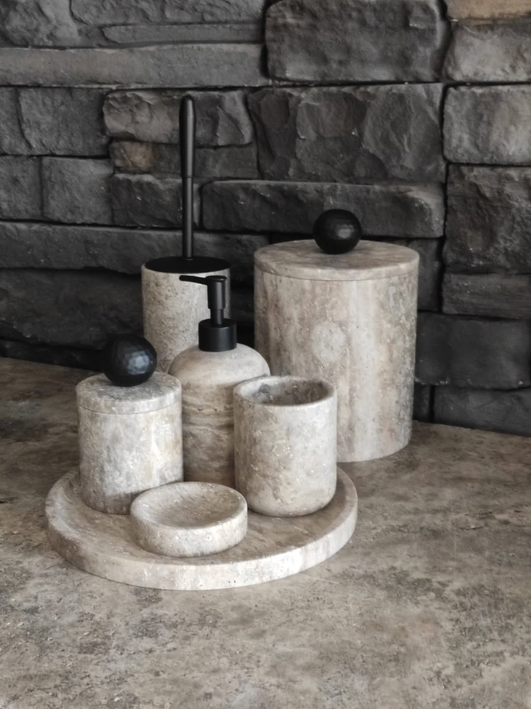 Natural Stone Bathroom Set Gains Attention with DM Ordering Process